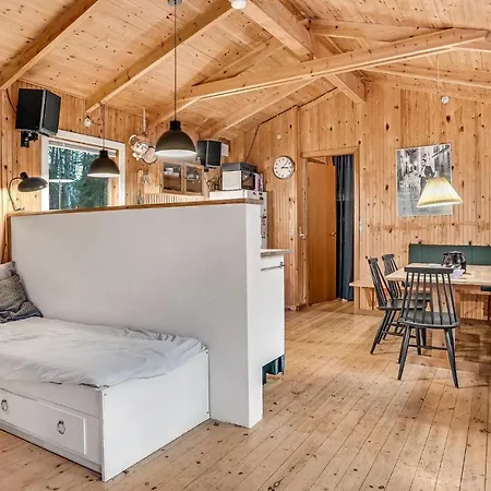 Ferienhaus Stunning In With 2 Bedrooms *