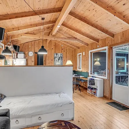 Stunning In With 2 Bedrooms * Store Fuglede